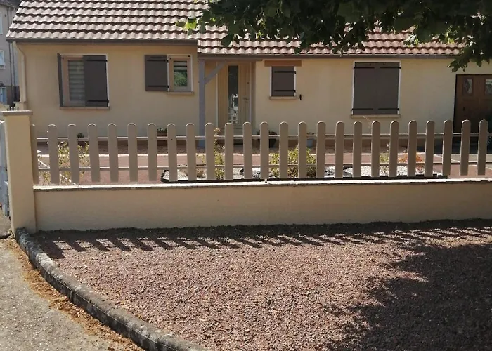 בית אירוח Eliane *